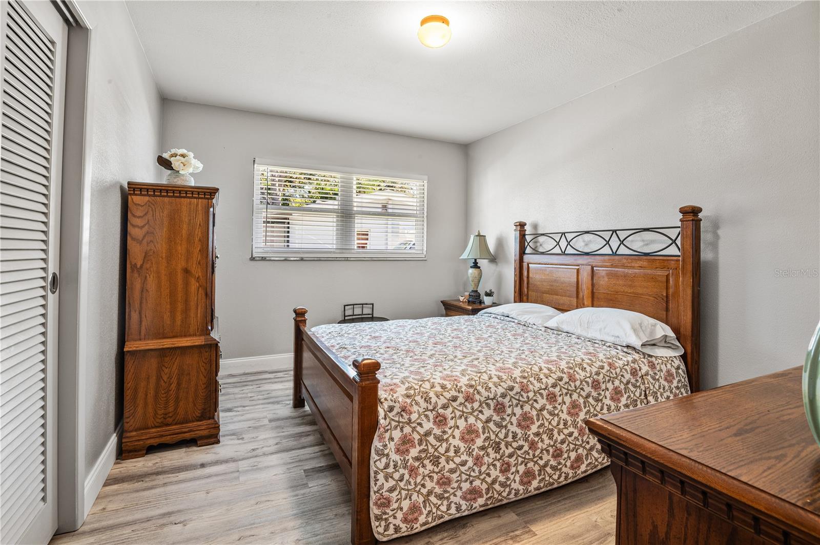 Image 16 of 25 For 10517 Blossom Lake Drive