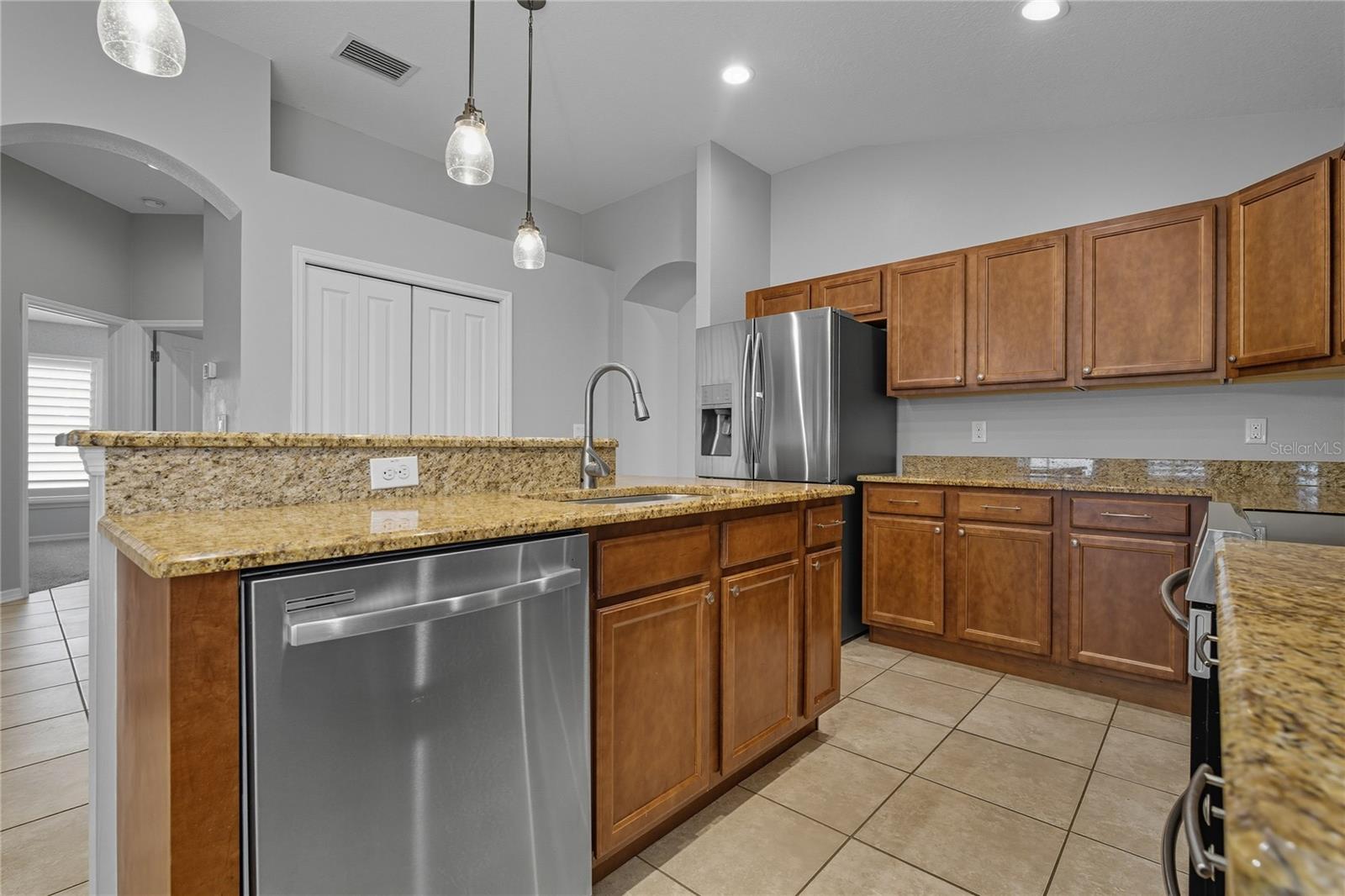 Image 12 of 59 For 12410 Loopback Drive