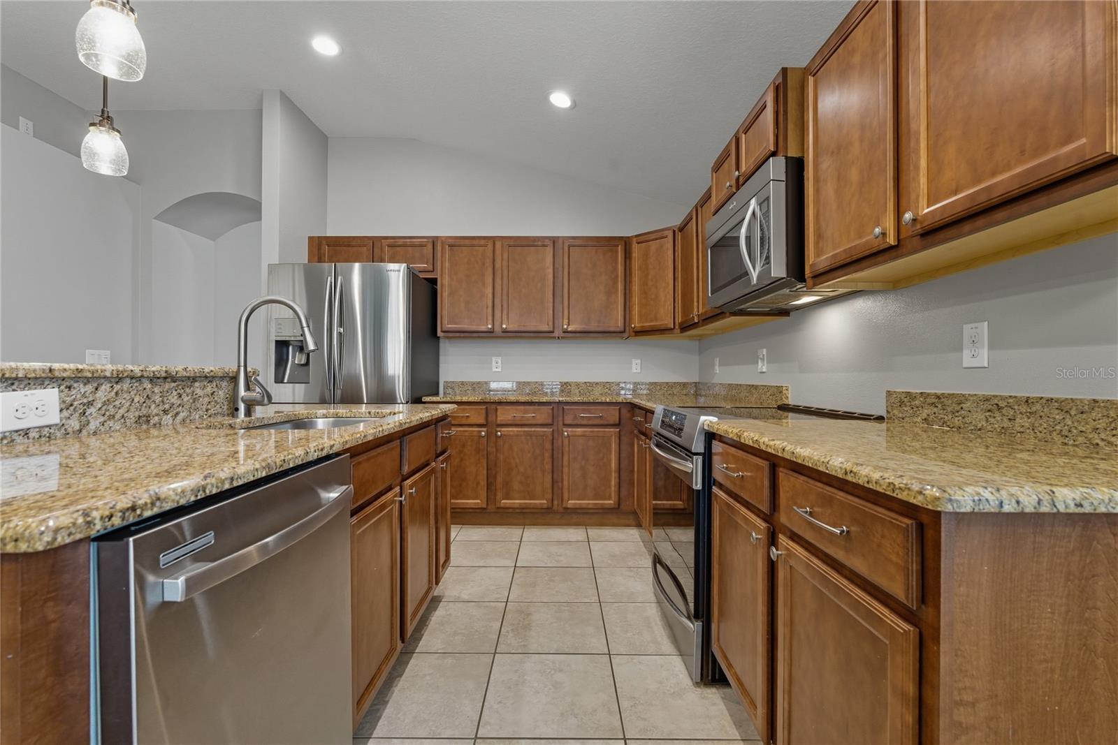 Image 13 of 59 For 12410 Loopback Drive