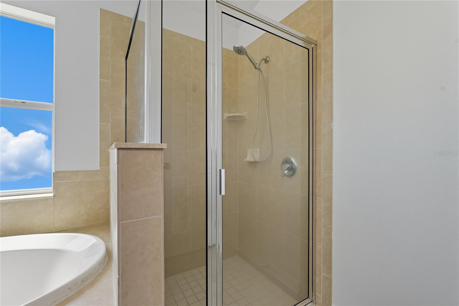 Image 25 of 59 For 12410 Loopback Drive