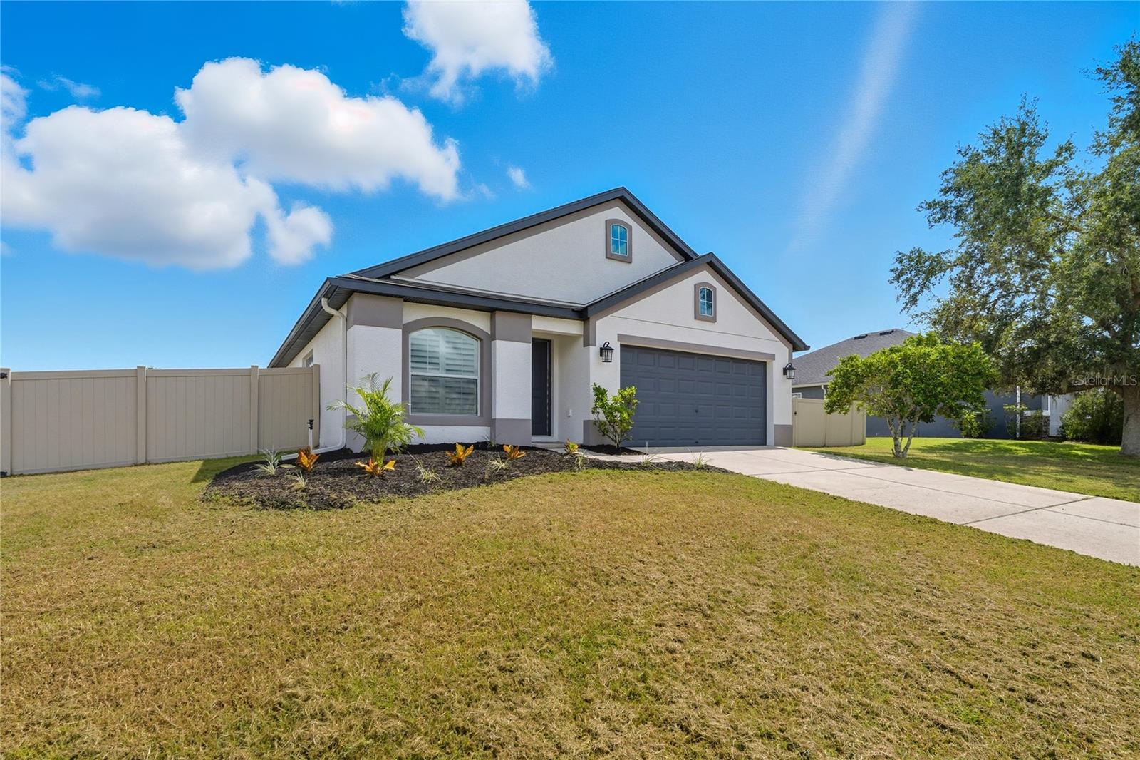 Image 3 of 59 For 12410 Loopback Drive