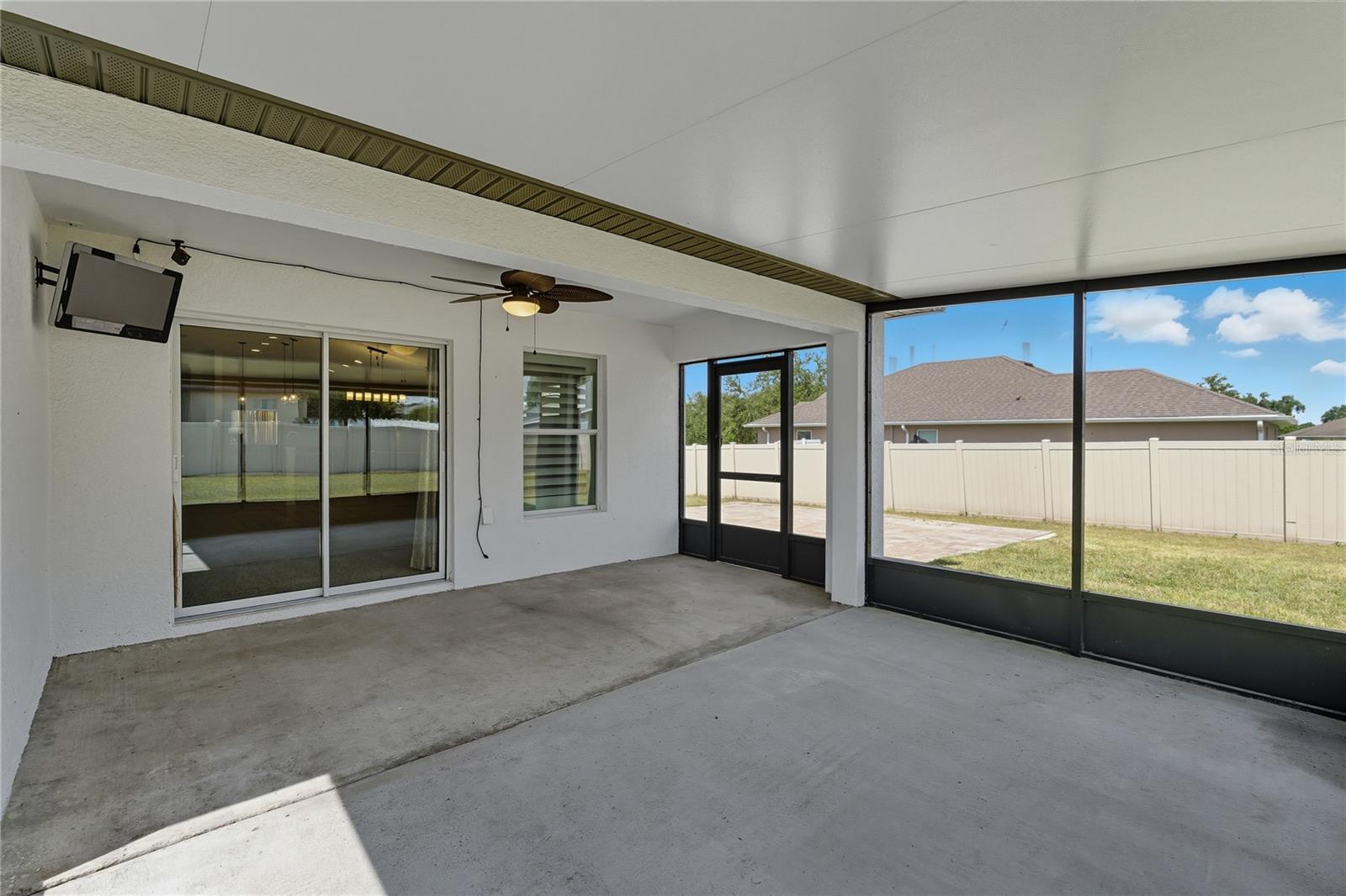 Image 37 of 59 For 12410 Loopback Drive