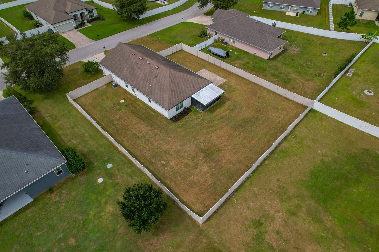 Image 51 of 59 For 12410 Loopback Drive