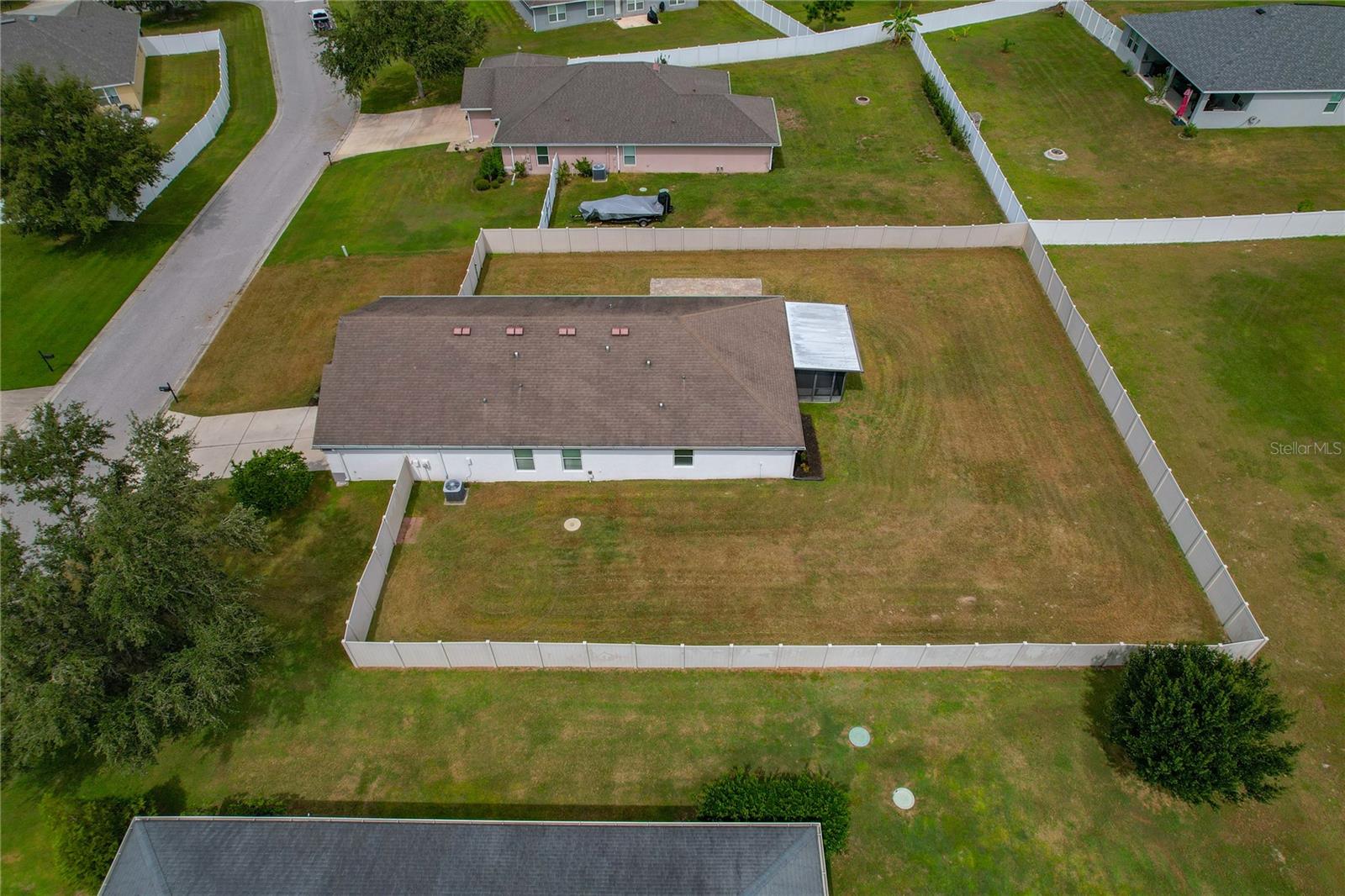 Image 52 of 59 For 12410 Loopback Drive