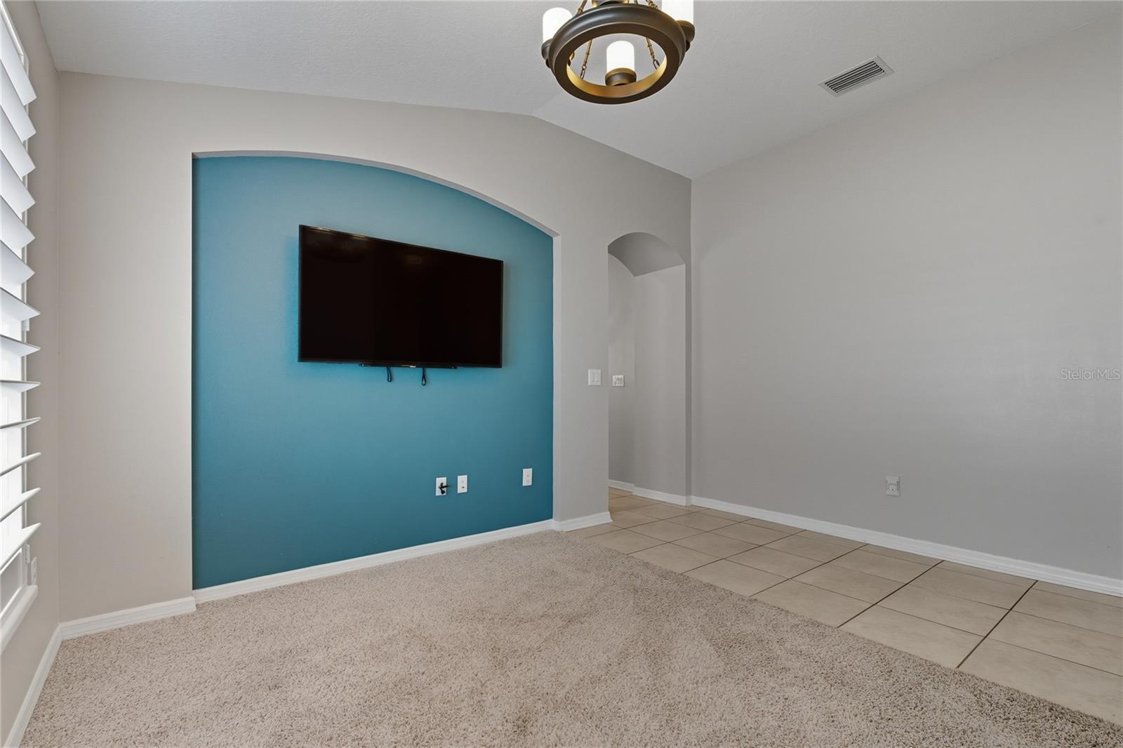 Image 9 of 59 For 12410 Loopback Drive