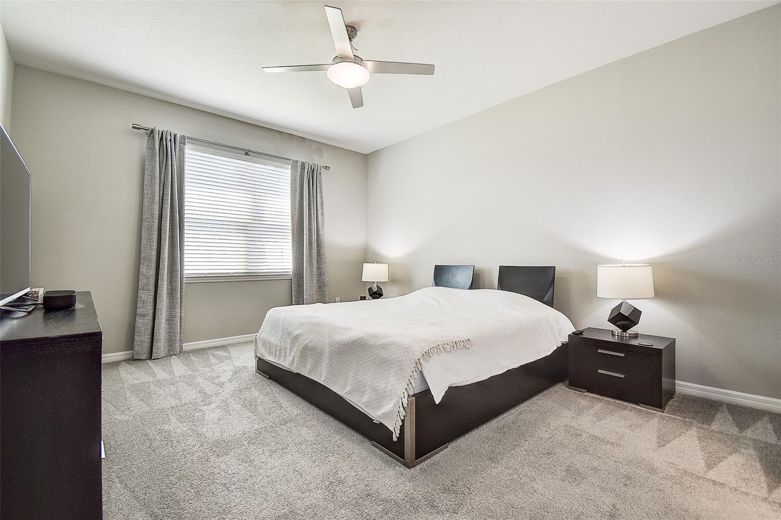 Image 16 of 41 For 11723 Clare Hill Avenue