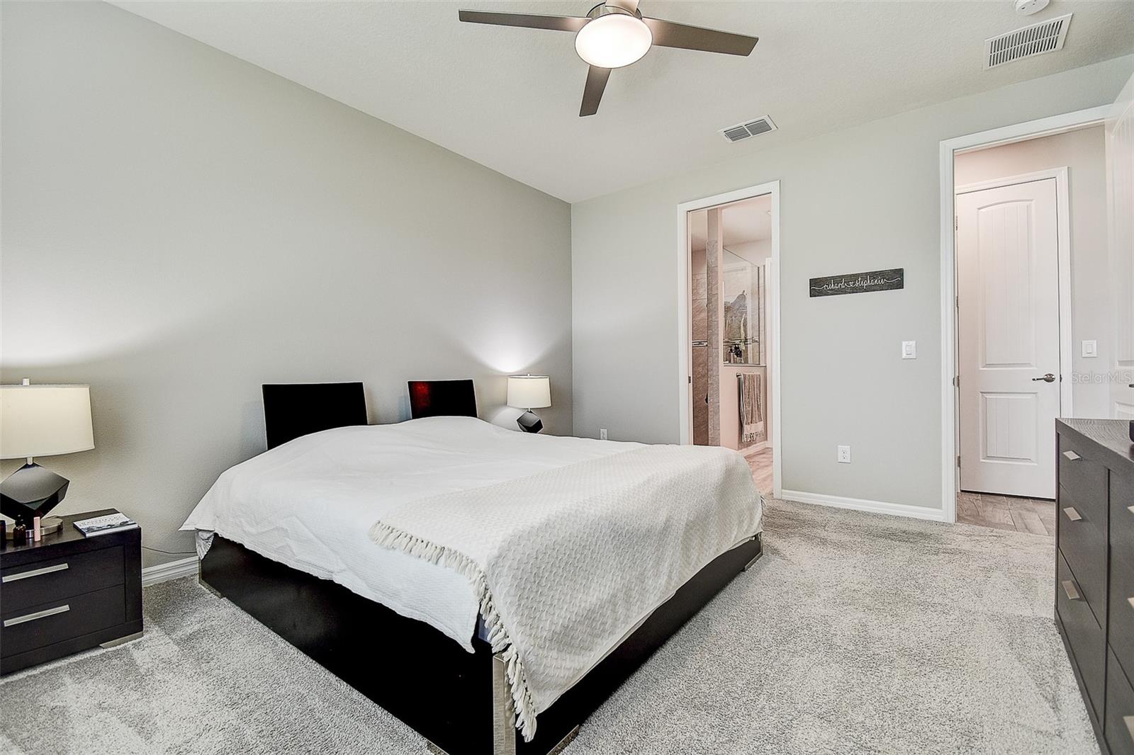 Image 17 of 41 For 11723 Clare Hill Avenue