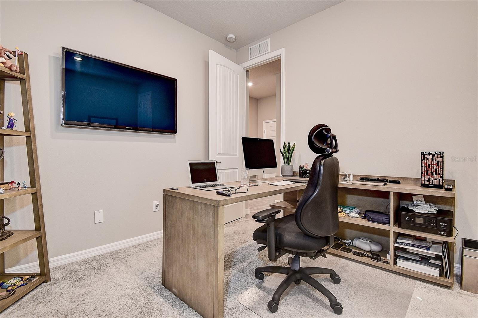 Image 22 of 41 For 11723 Clare Hill Avenue