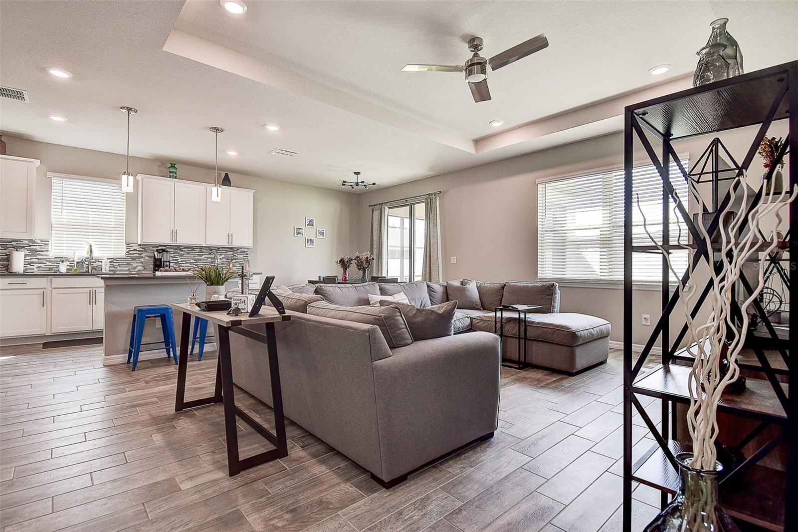 Image 6 of 41 For 11723 Clare Hill Avenue