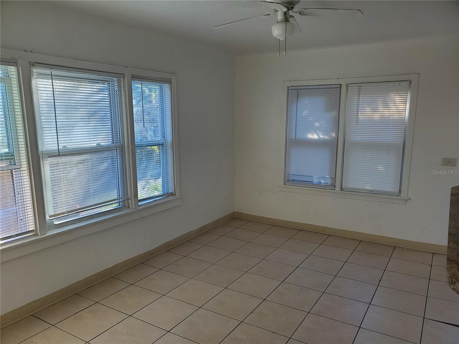 Image 11 of 12 For 827 Paris Avenue S