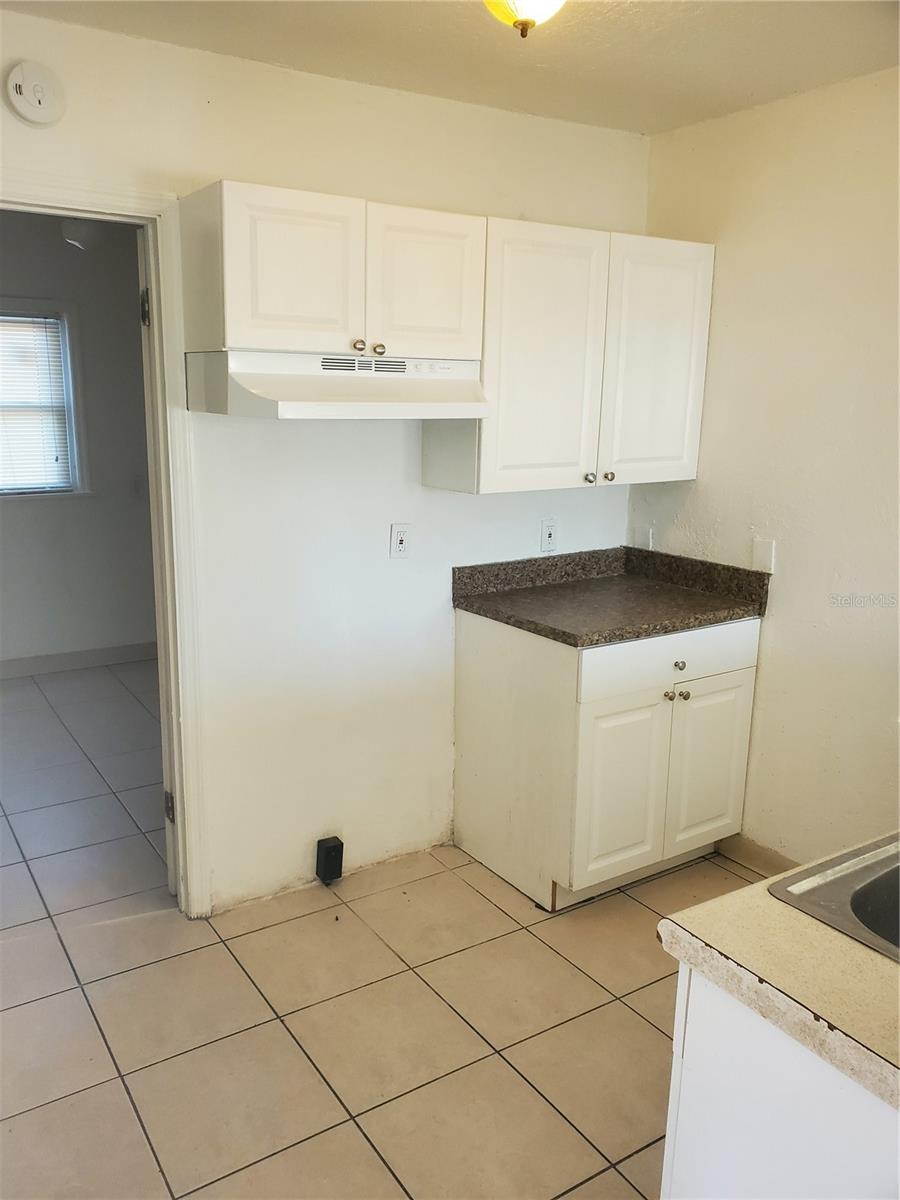 Image 6 of 12 For 827 Paris Avenue S