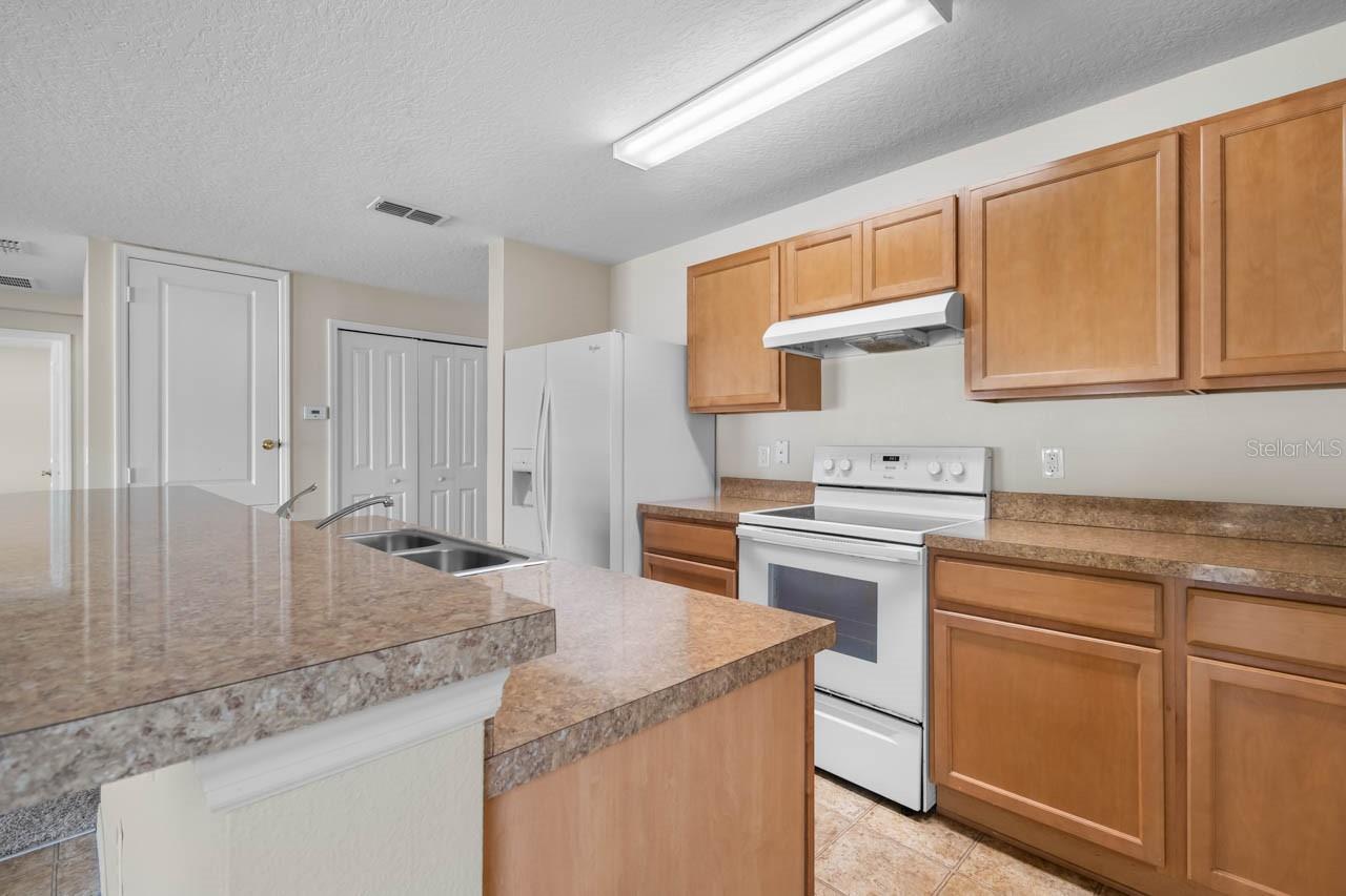 Image 13 of 26 For 11632 Tangle Stone Drive