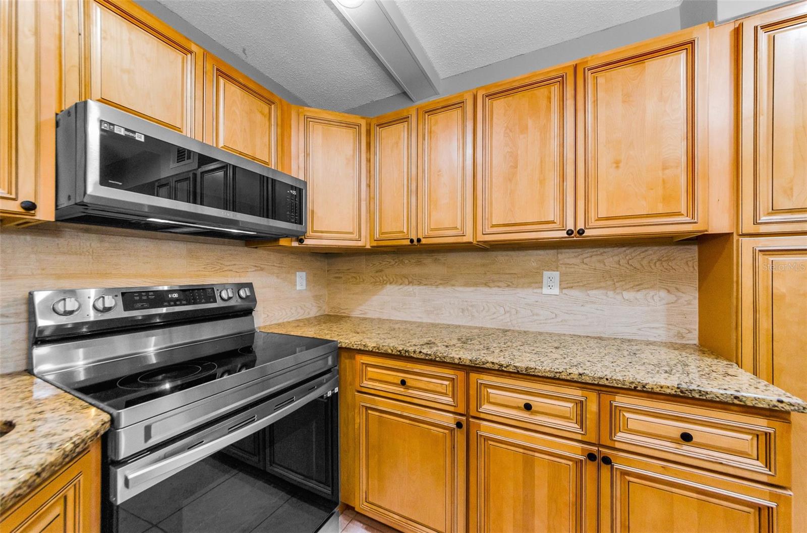 Image 10 of 56 For 3211 Lake Pine Way E H1