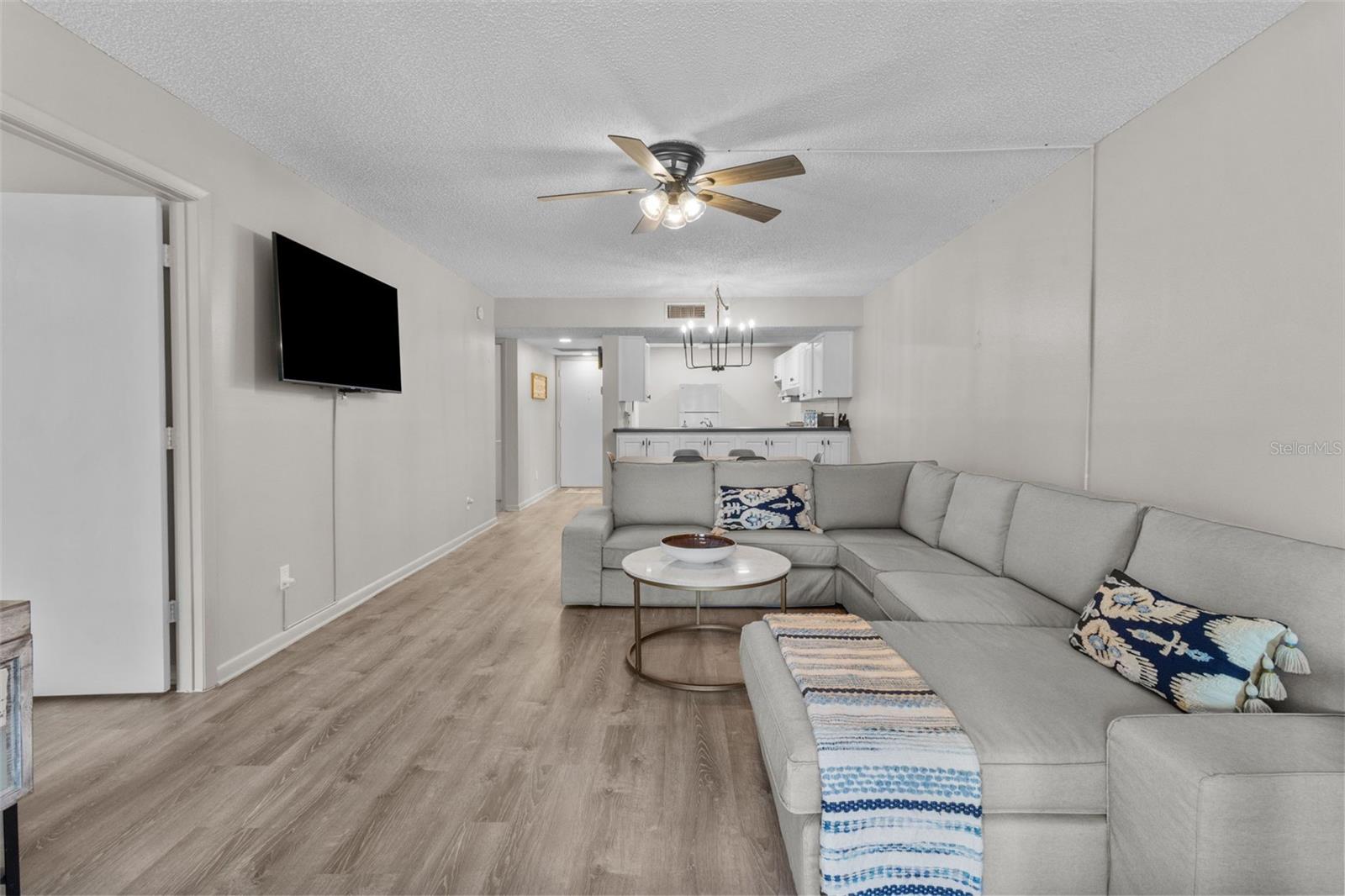 Image 12 of 40 For 11945 143rd Street 7119