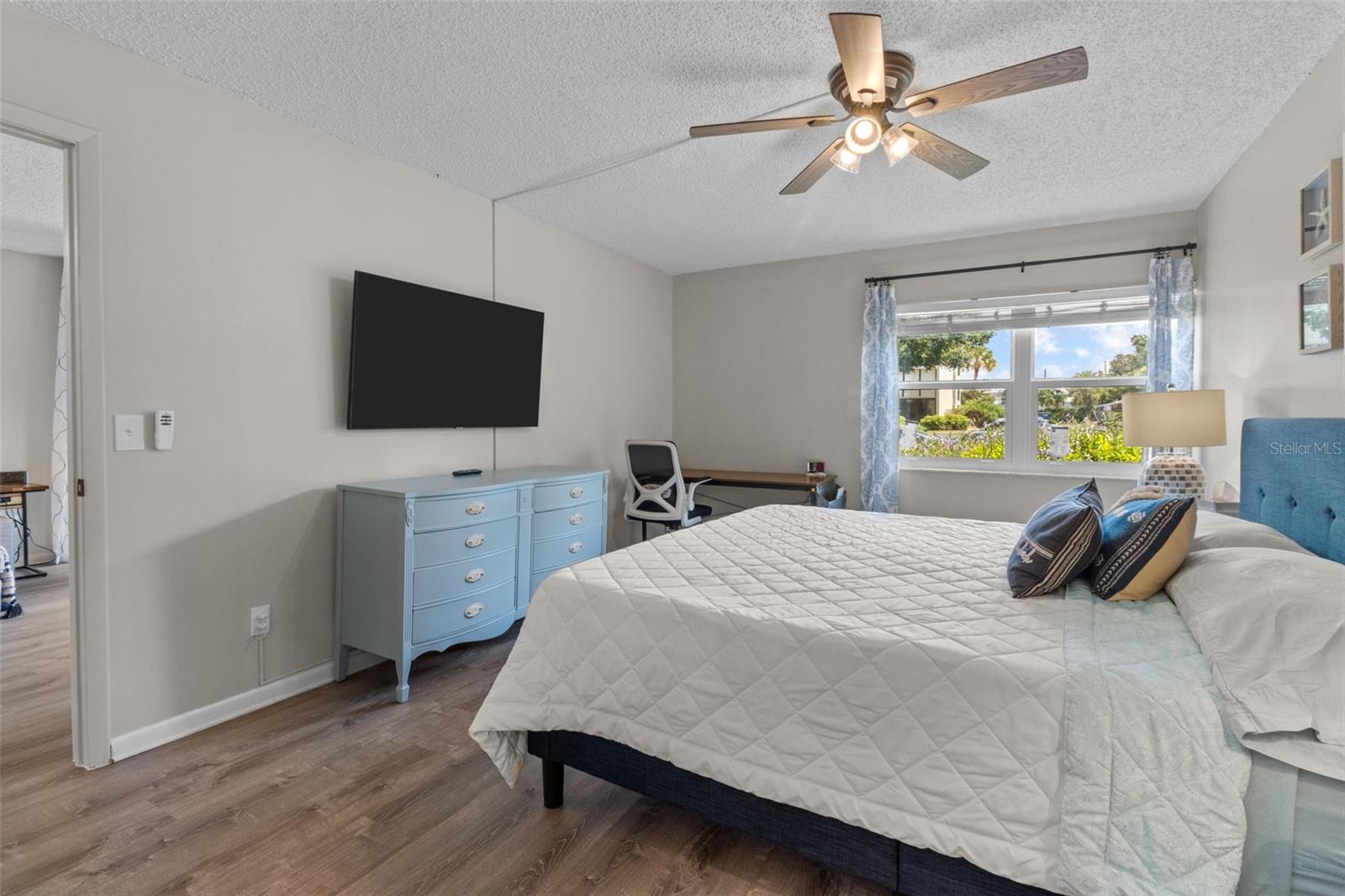 Image 19 of 40 For 11945 143rd Street 7119
