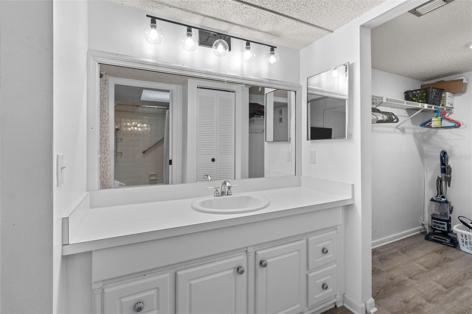 Image 20 of 40 For 11945 143rd Street 7119