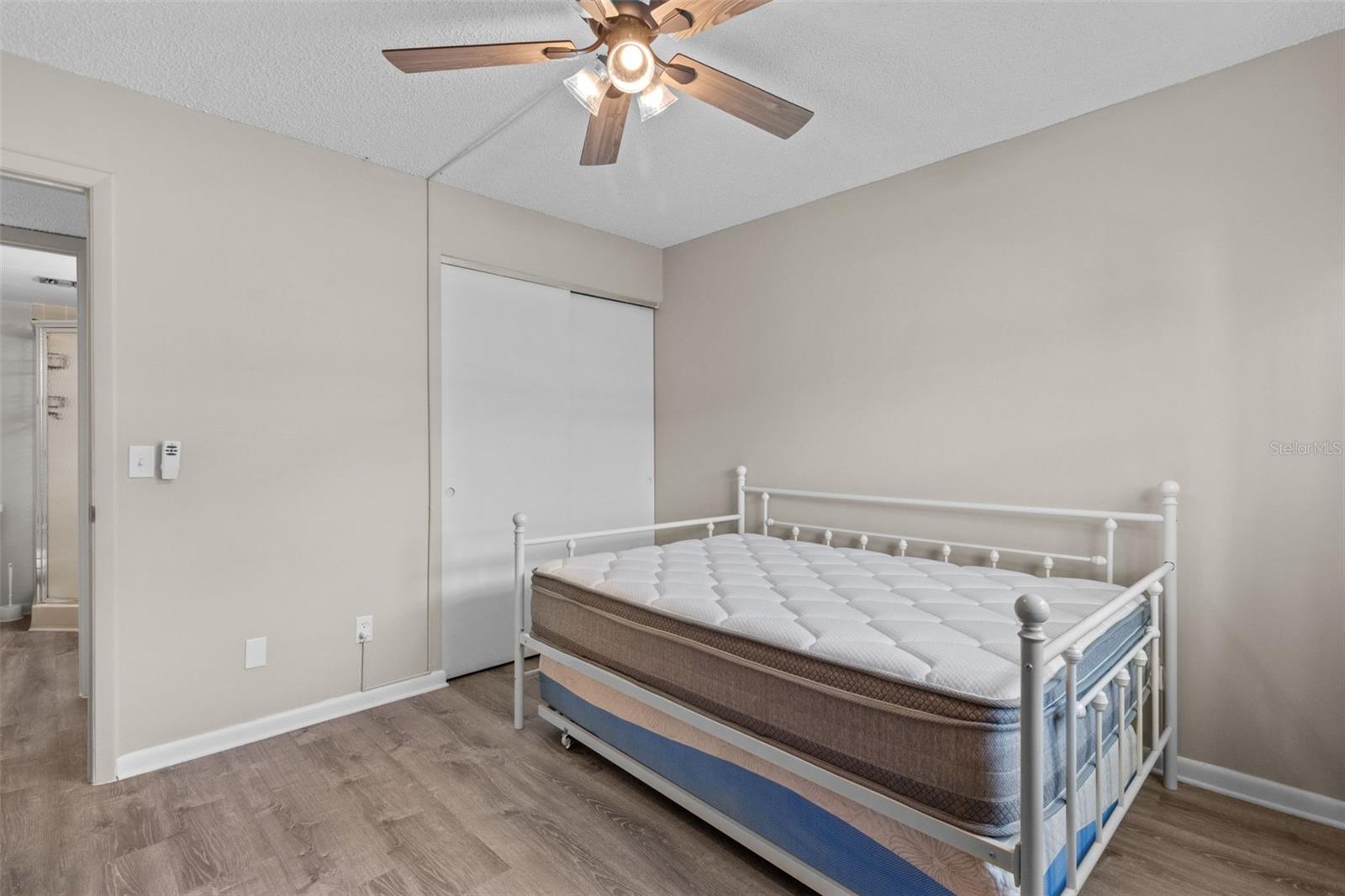Image 24 of 40 For 11945 143rd Street 7119