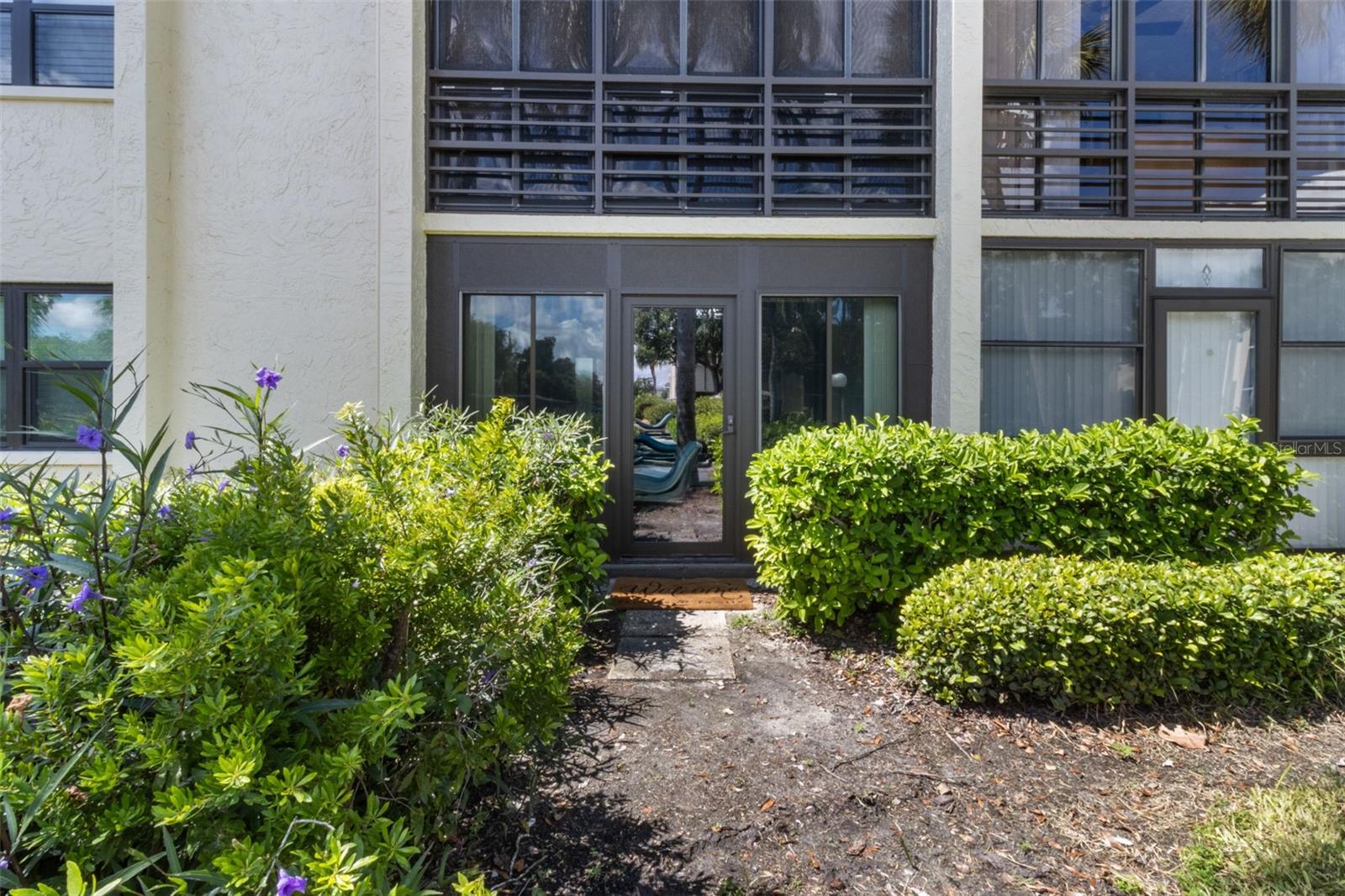 Image 28 of 40 For 11945 143rd Street 7119