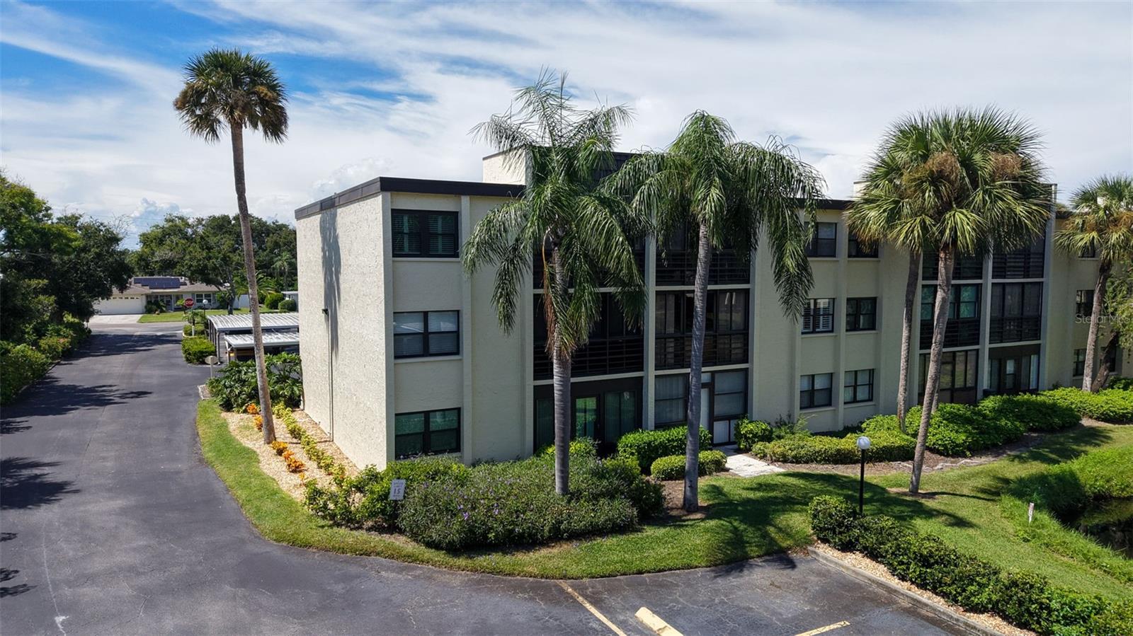 Image 38 of 40 For 11945 143rd Street 7119