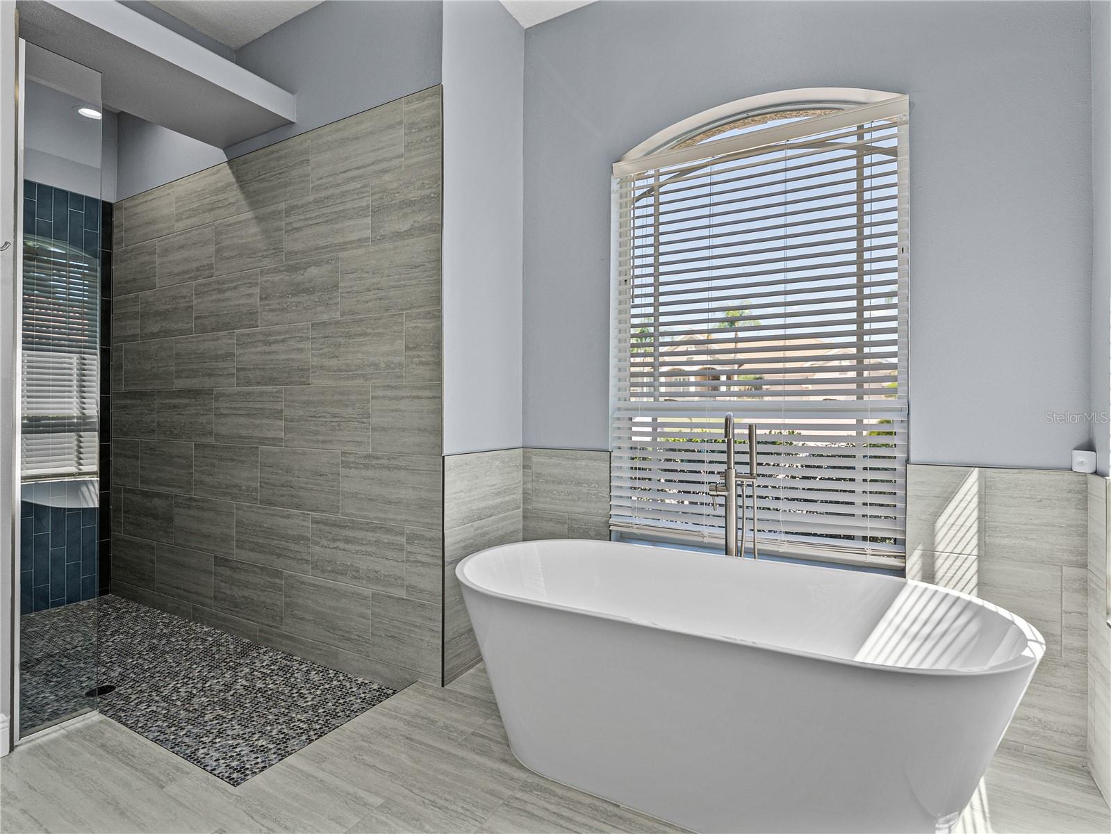 Image 32 of 70 For 34026 Americana Avenue
