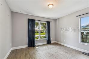 Image 15 of 24 For 2205 Quincy Street S