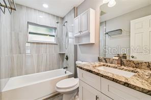 Image 21 of 24 For 2205 Quincy Street S