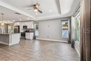 Image 7 of 24 For 2205 Quincy Street S