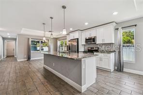 Image 9 of 24 For 2205 Quincy Street S