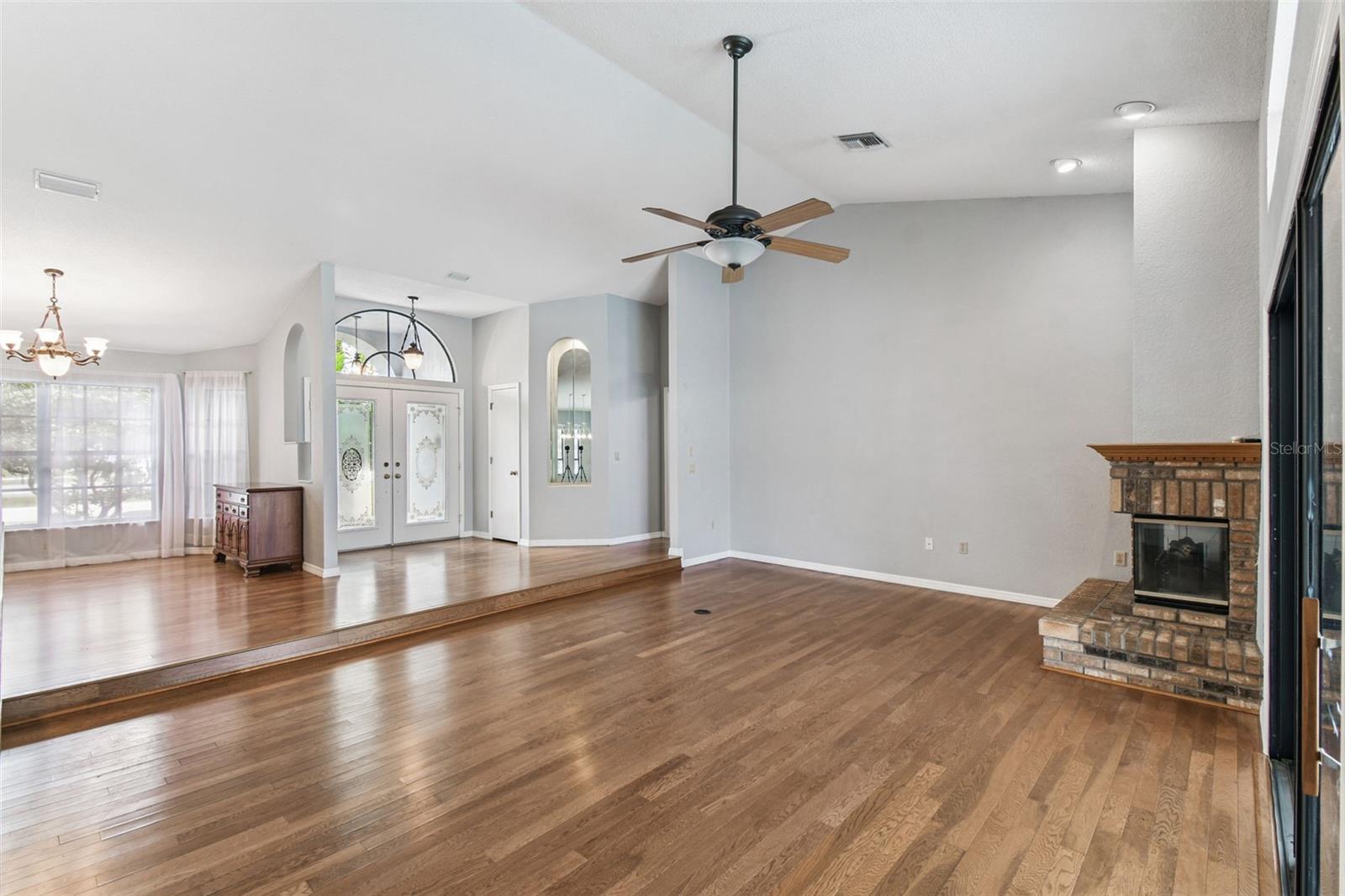 Image 17 of 91 For 3287 Deltona Boulevard