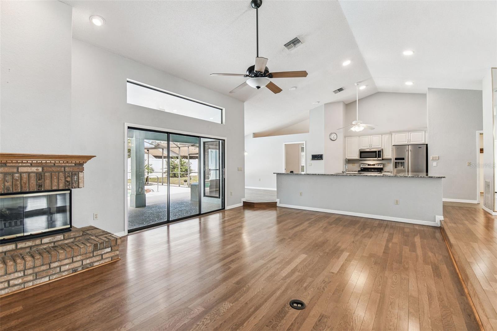 Image 19 of 91 For 3287 Deltona Boulevard