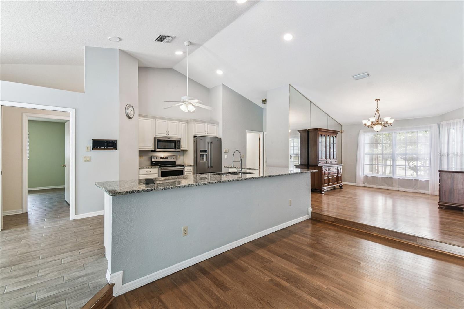 Image 21 of 91 For 3287 Deltona Boulevard