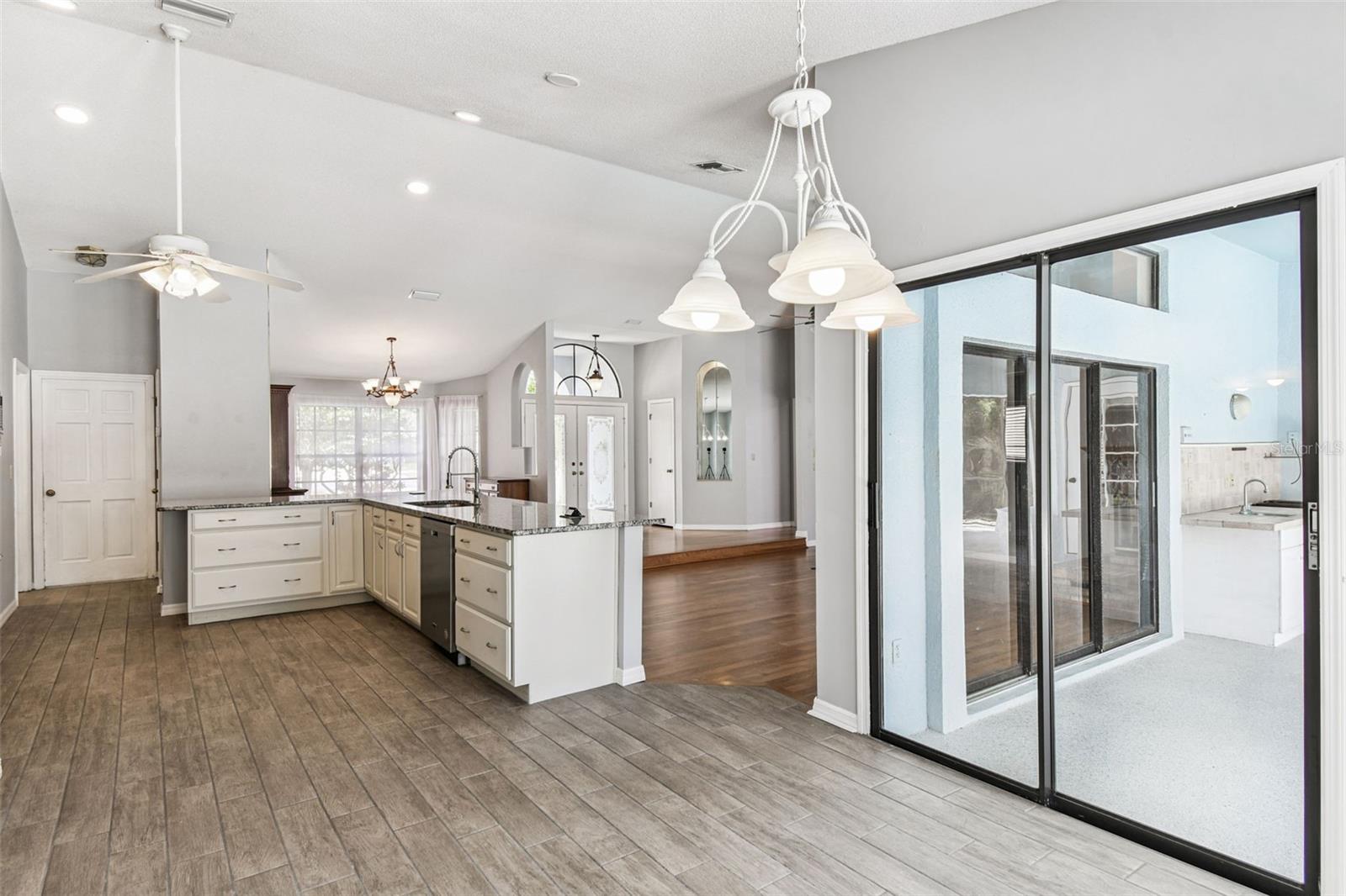 Image 32 of 91 For 3287 Deltona Boulevard