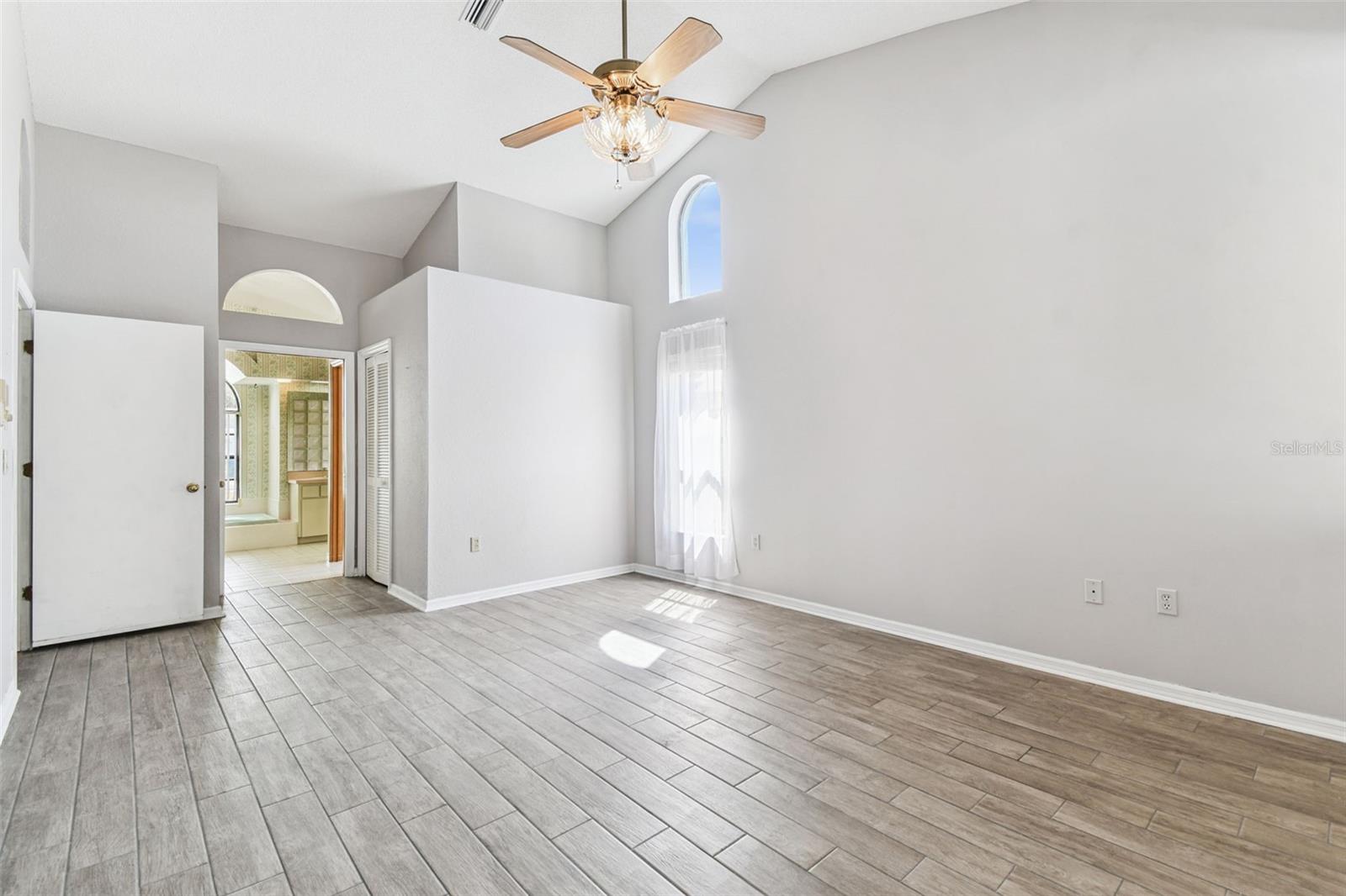 Image 46 of 91 For 3287 Deltona Boulevard