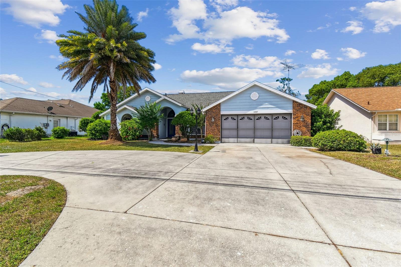 Image 5 of 91 For 3287 Deltona Boulevard