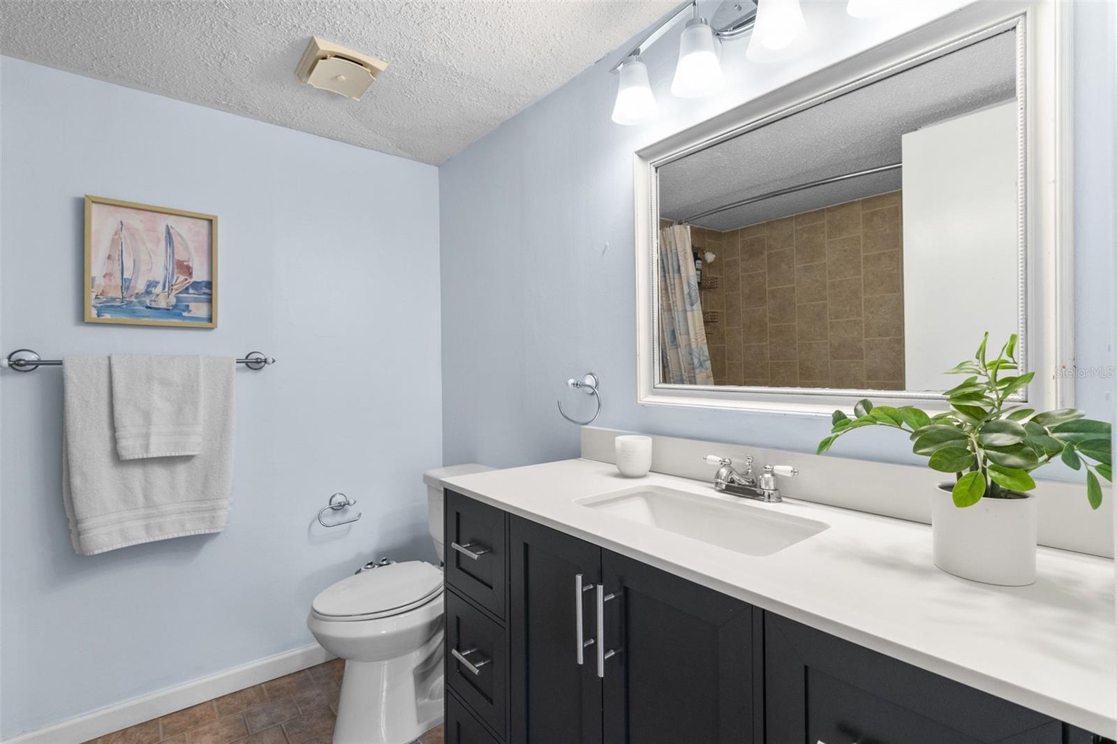 Image 17 of 44 For 3970 37th Street S 14