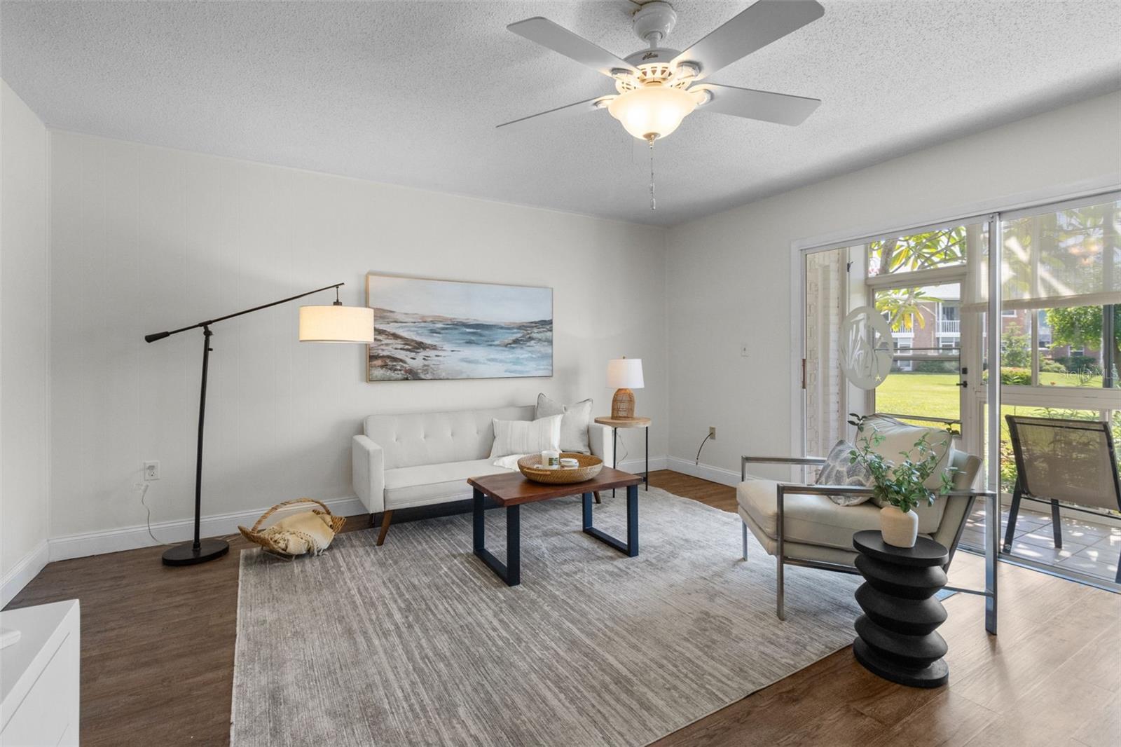Image 4 of 44 For 3970 37th Street S 14