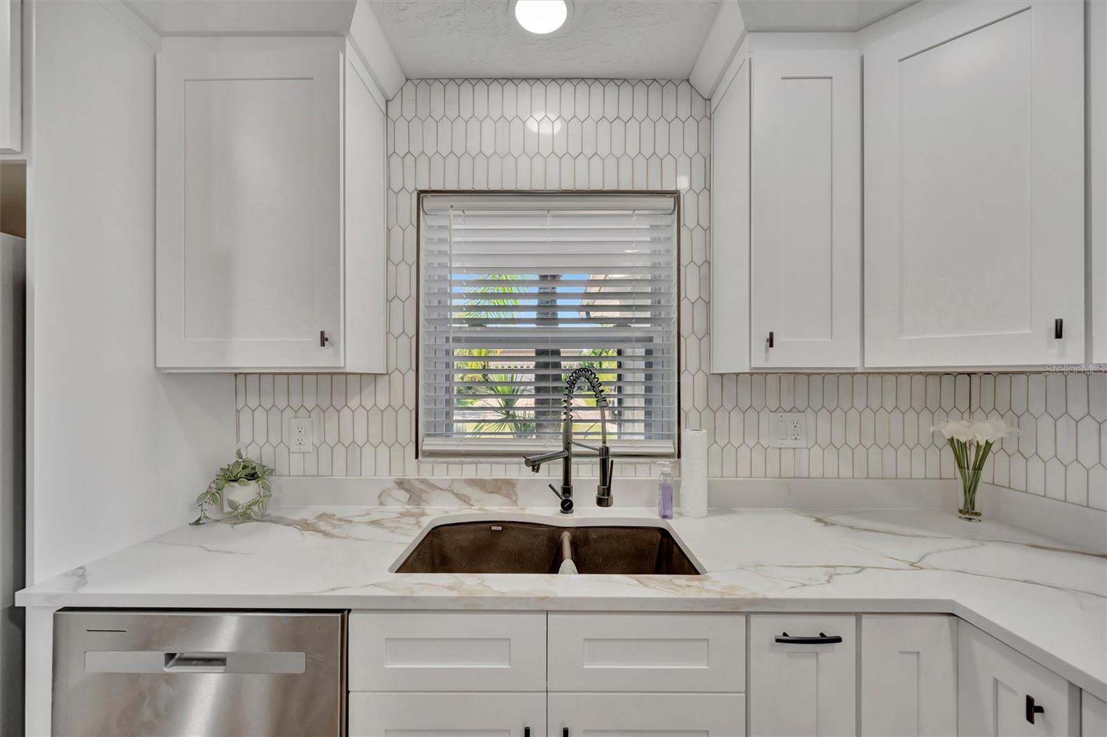 Image 15 of 59 For 6209 Flamingo Drive