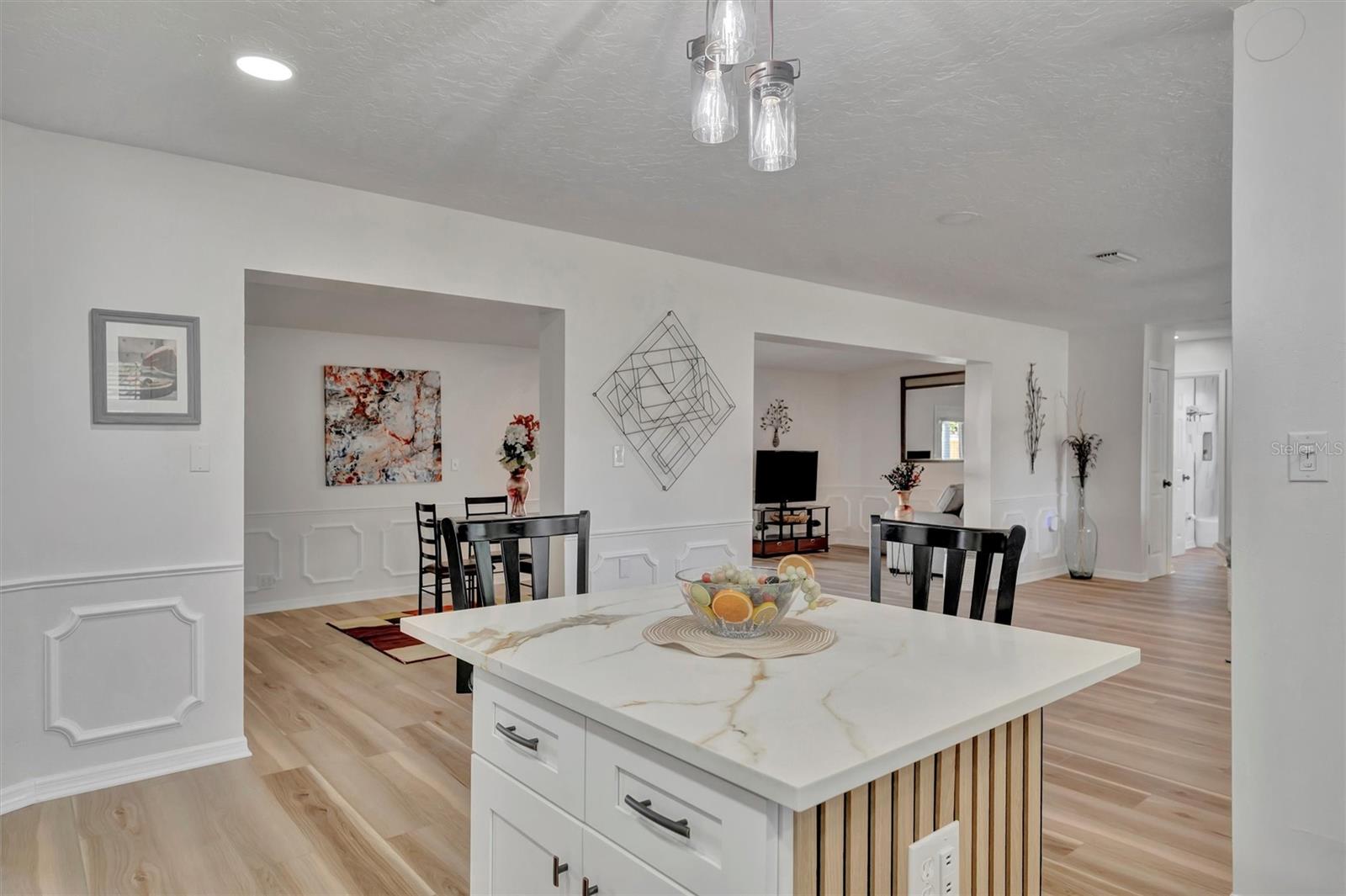 Image 17 of 59 For 6209 Flamingo Drive