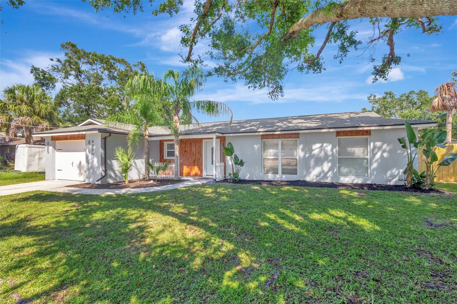 Image 3 of 59 For 6209 Flamingo Drive