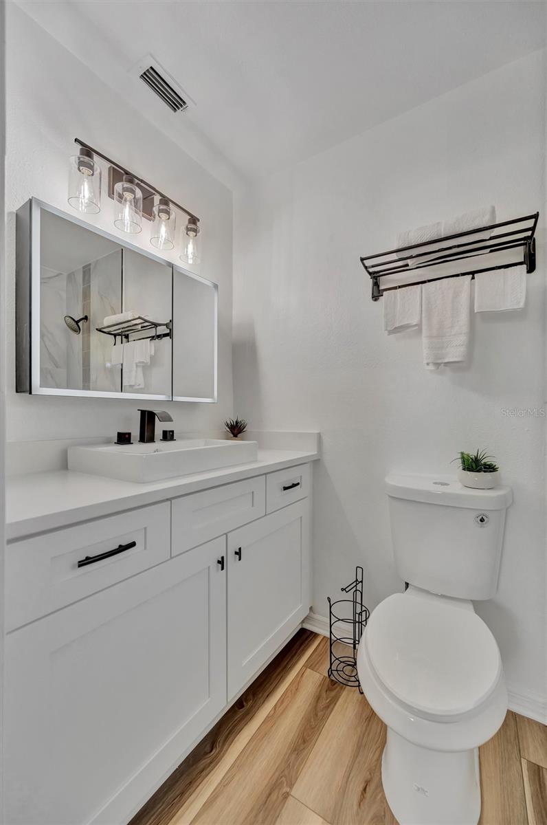 Image 31 of 59 For 6209 Flamingo Drive