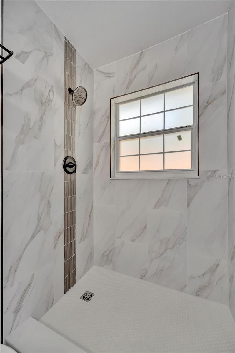 Image 32 of 59 For 6209 Flamingo Drive