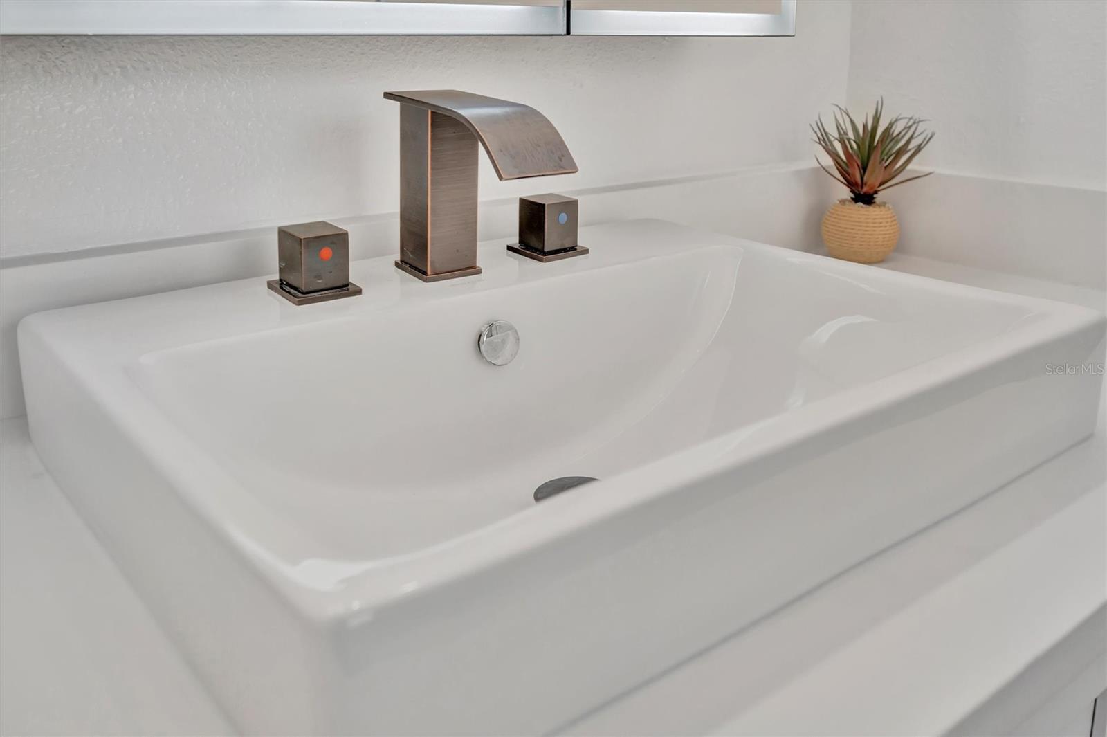 Image 34 of 59 For 6209 Flamingo Drive