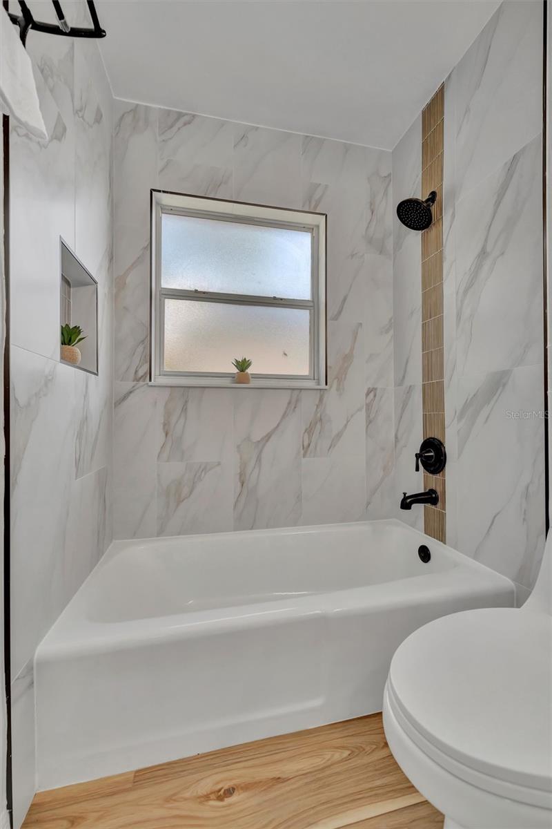 Image 37 of 59 For 6209 Flamingo Drive