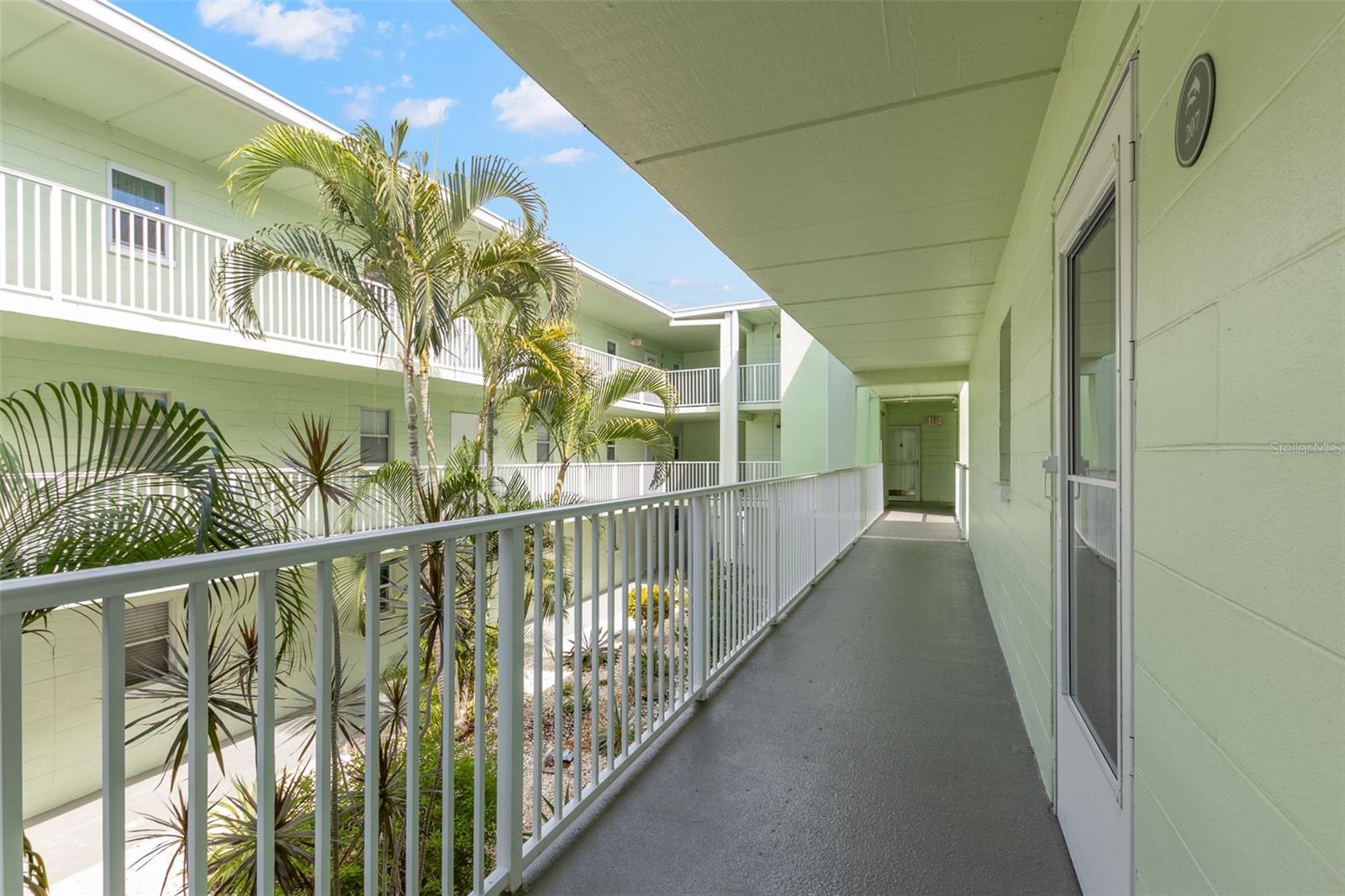 Image 4 of 42 For 464 Paula Drive 207