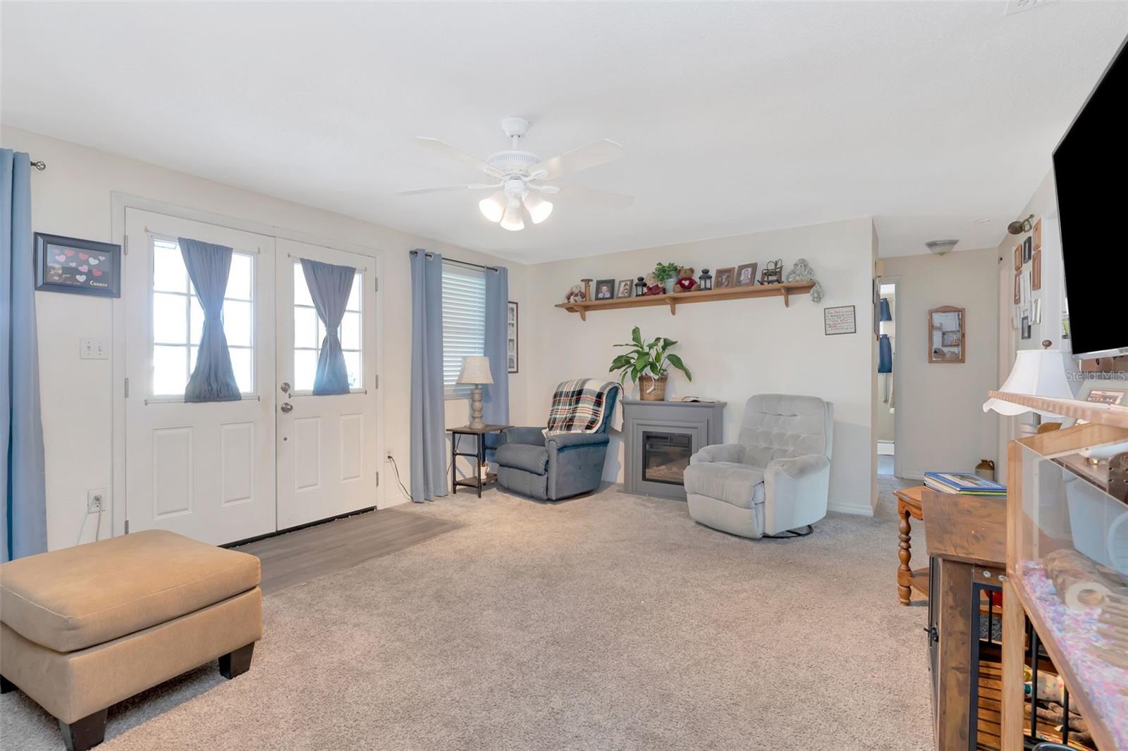 Image 11 of 27 For 10301 Orchid Drive