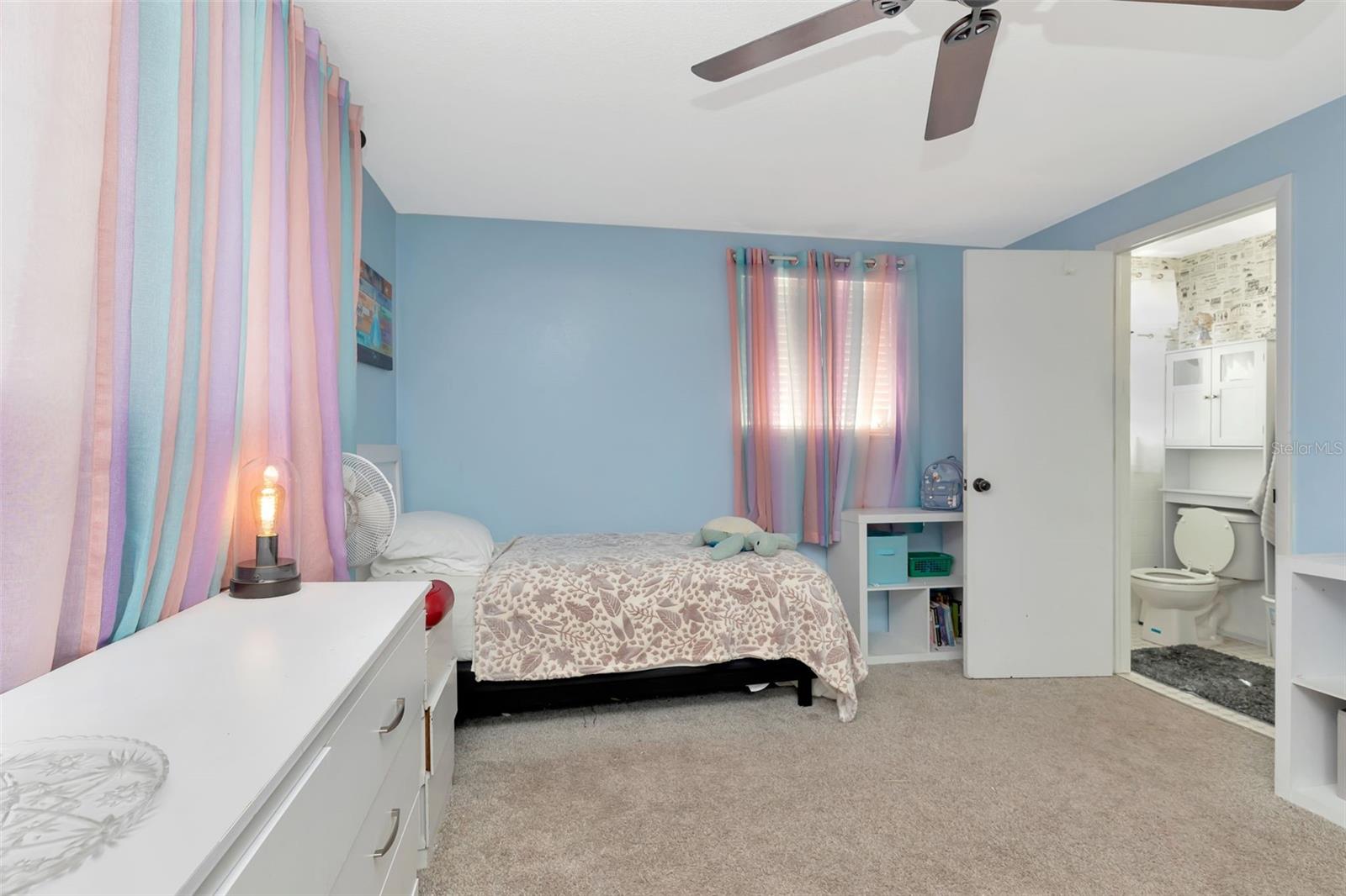 Image 18 of 27 For 10301 Orchid Drive