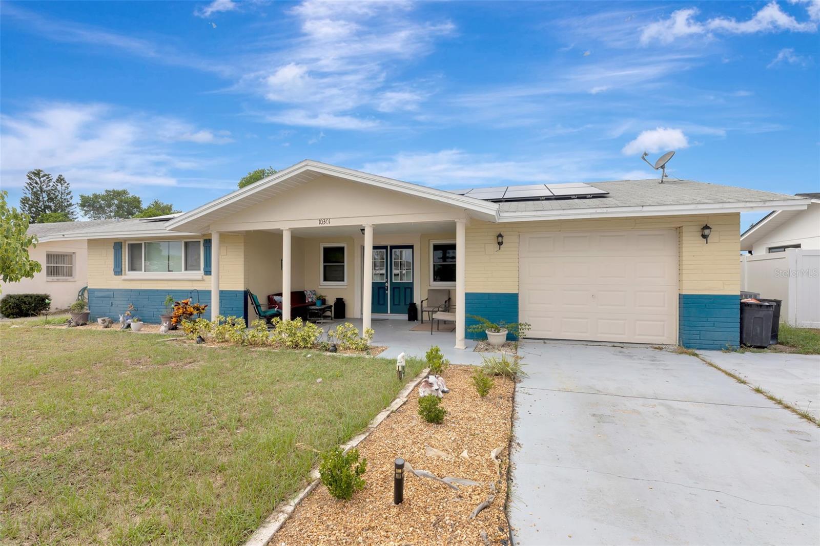 Image 2 of 27 For 10301 Orchid Drive