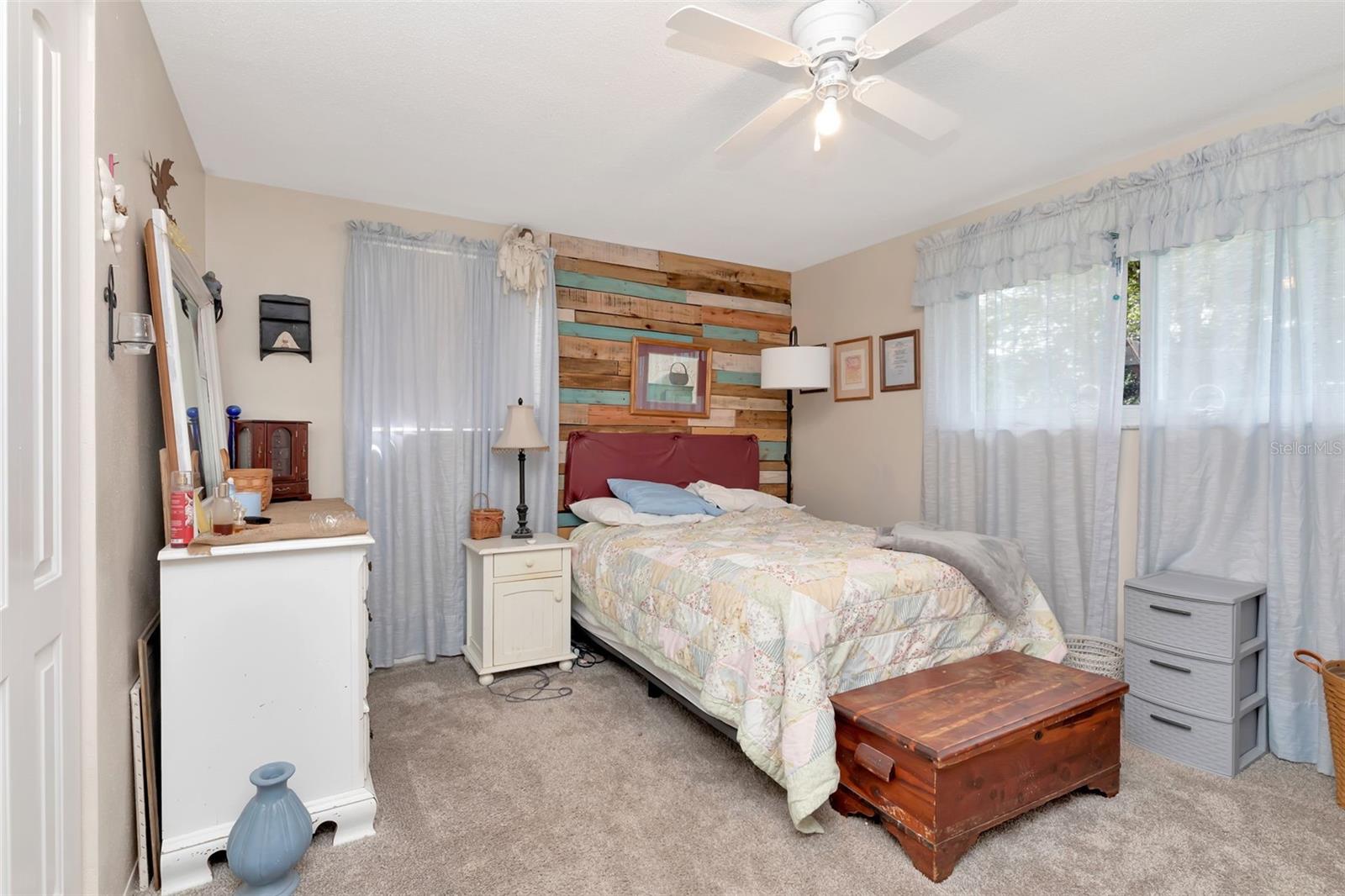 Image 21 of 27 For 10301 Orchid Drive