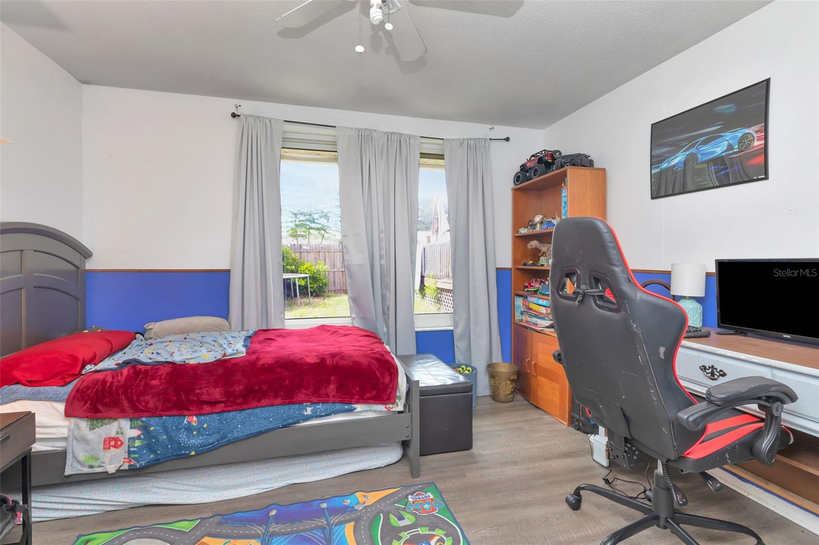 Image 22 of 27 For 10301 Orchid Drive