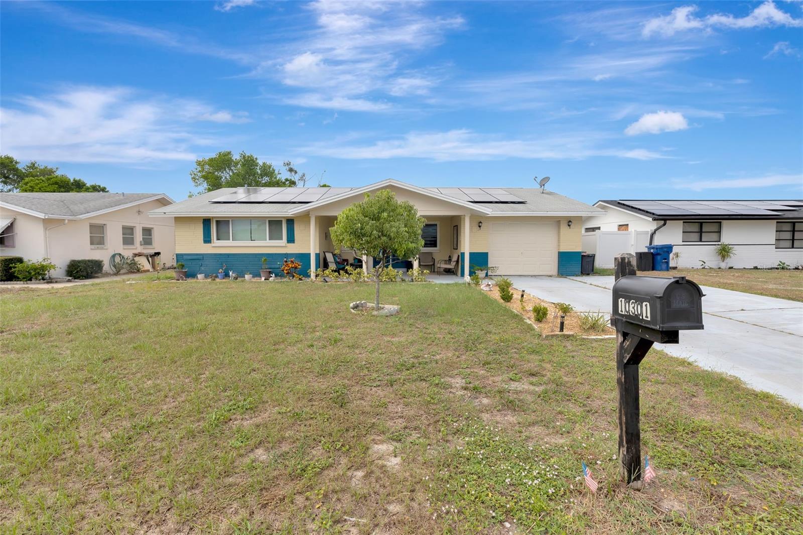 Image 3 of 27 For 10301 Orchid Drive